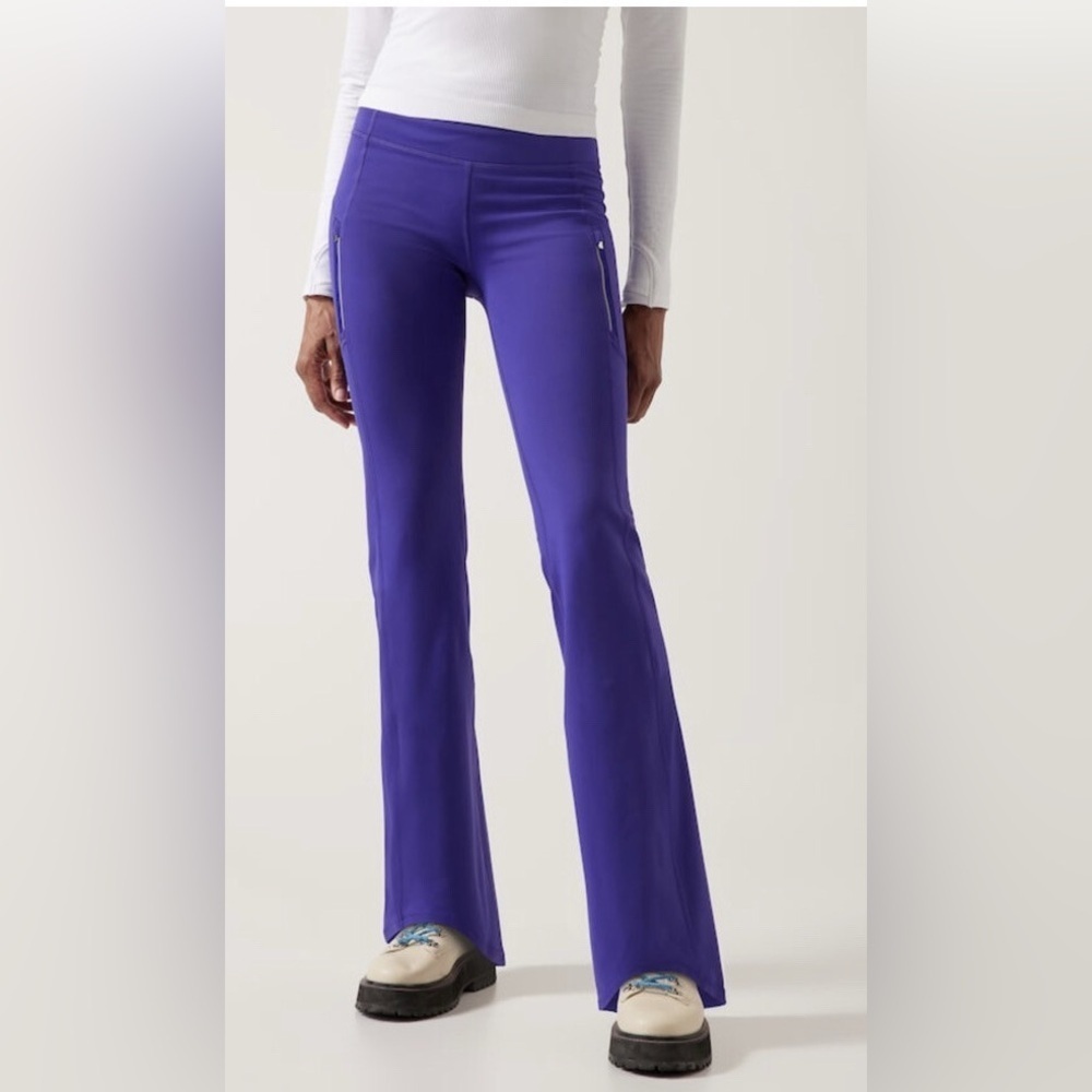 Athleta Rainer Bootcut Noble Blue Zip Pockets Athletic Leggings 467899 Small